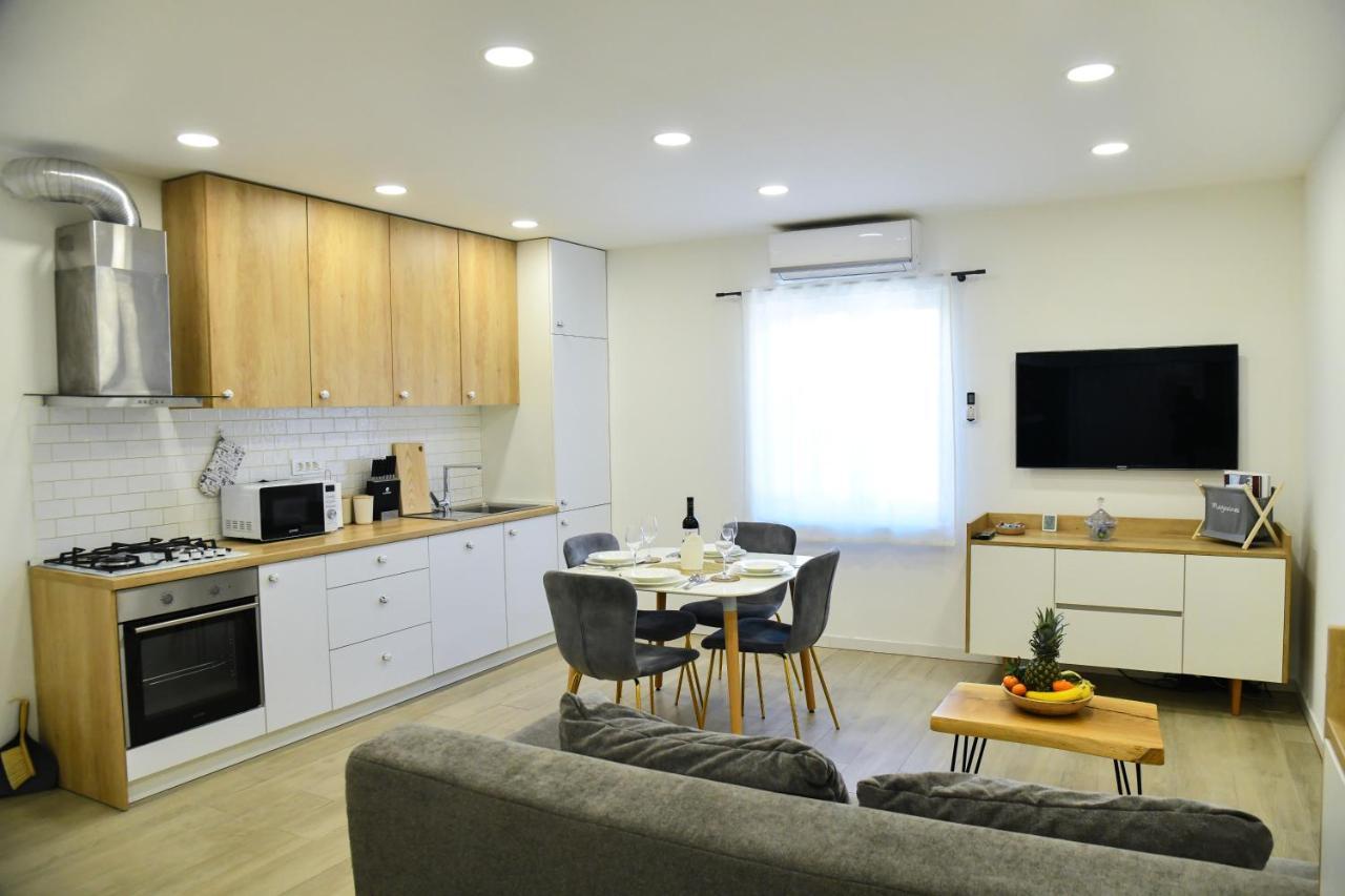 Apartment Maris Sinj Buitenkant foto