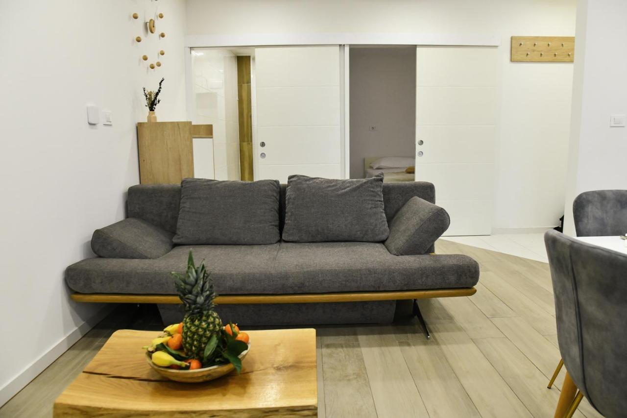 Apartment Maris Sinj Buitenkant foto